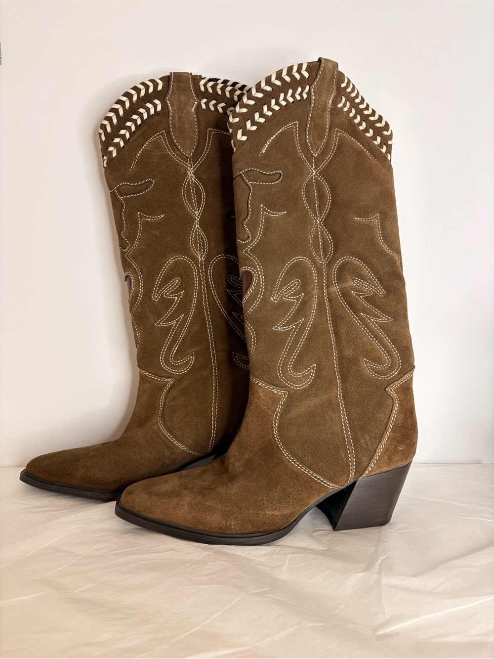 Zara Brown Suede Western Boots with quilted western Heart Detail - Picture 2 of 13